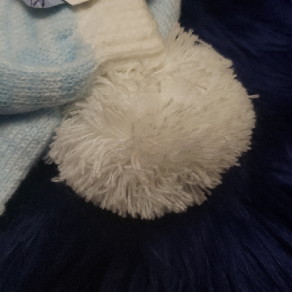 #1 Toddler Disney Frozen II Hat Mittens set blue white multi - Picture 5 of 8